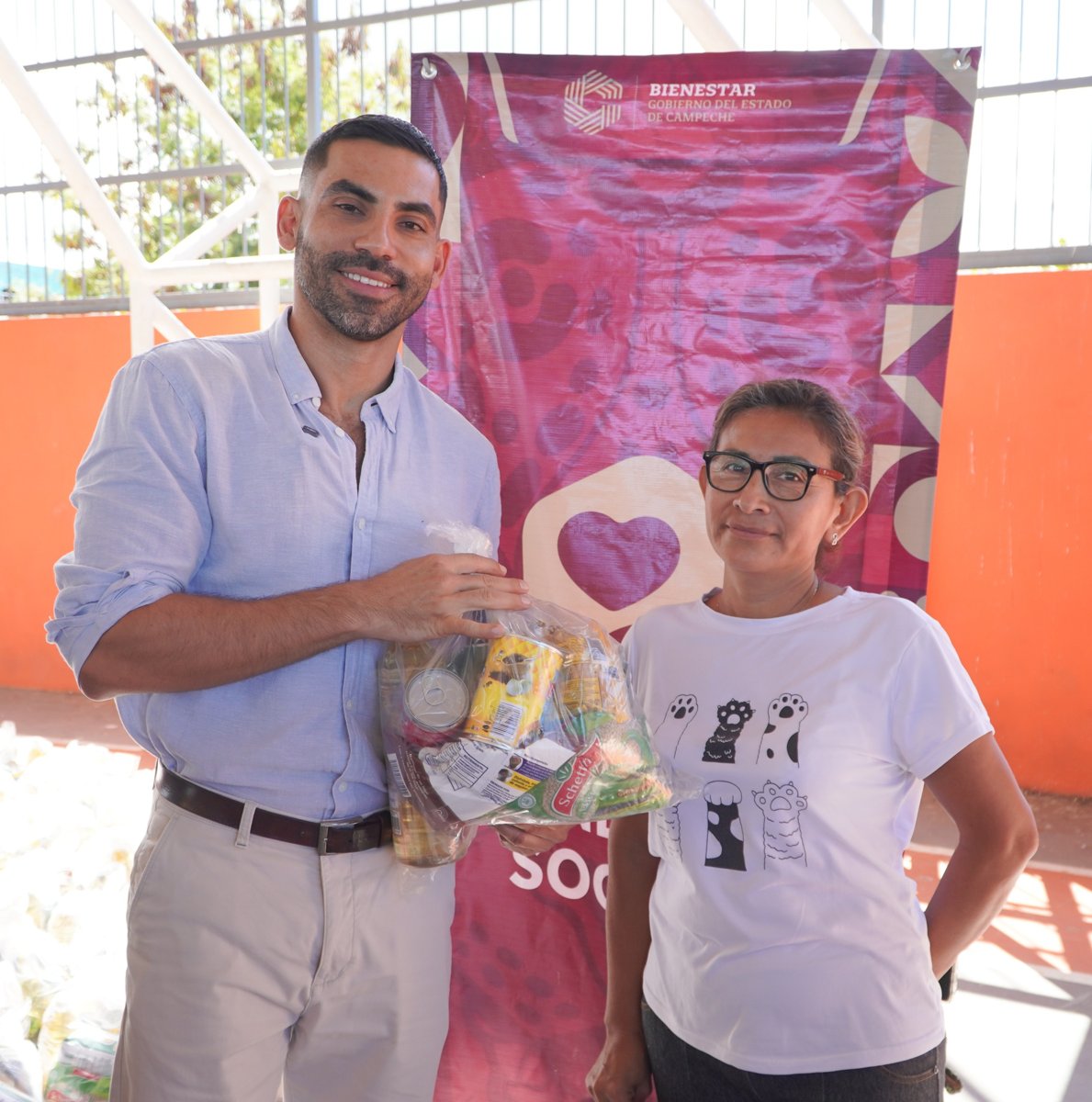 ENTREGA DE APOYOS A FAMILIAS CAMPECHANAS