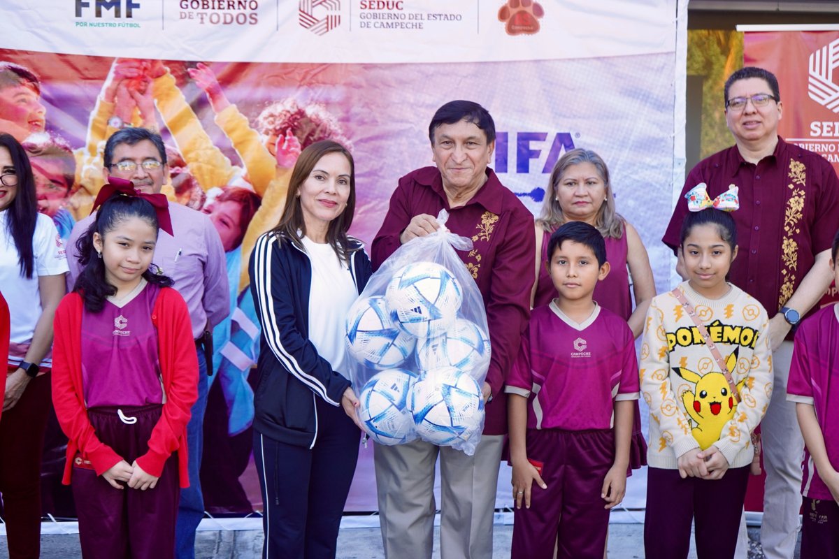 ENTREGA SEDUC CINCO MIL BALONES PARA IMPLEMENTACIÓN DEL PROGRAMA FOOTBALL FOR SCHOOLS DE LA FIFA EN CAMPECHE