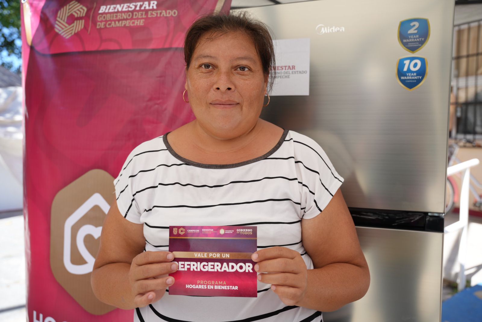 HOGARES EN BIENESTAR ENTREGA 200 REFRIGERADORES EN CHAMPOTÓN Y SEYBPLAYA
