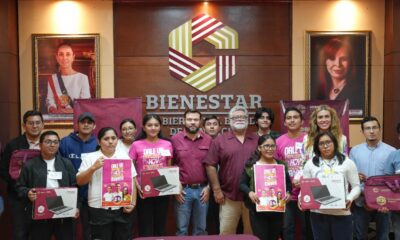 BECARIOS DE LA FUNDACIÓN JOSÉ ORTIZ ÁVILA RECIBEN COMPUTADORAS JAGUAR