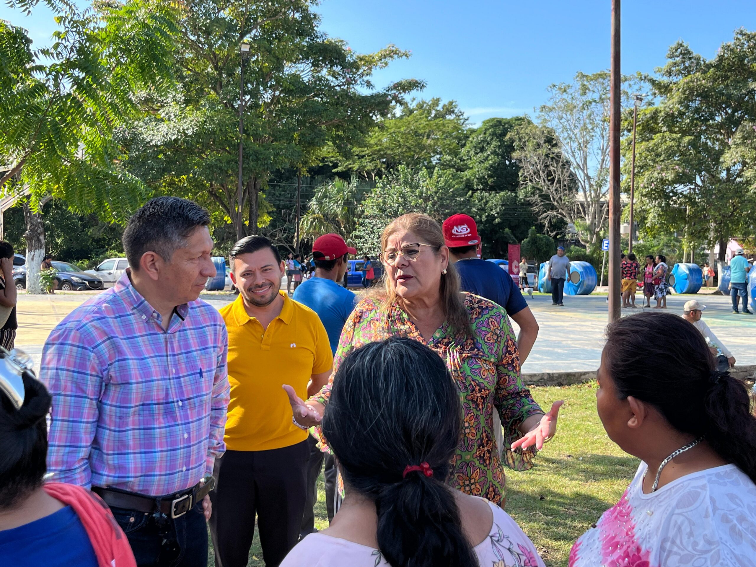 FAMILIAS DE CHINÁ RECIBEN EQUIPAMIENTO DE CISTERNAS