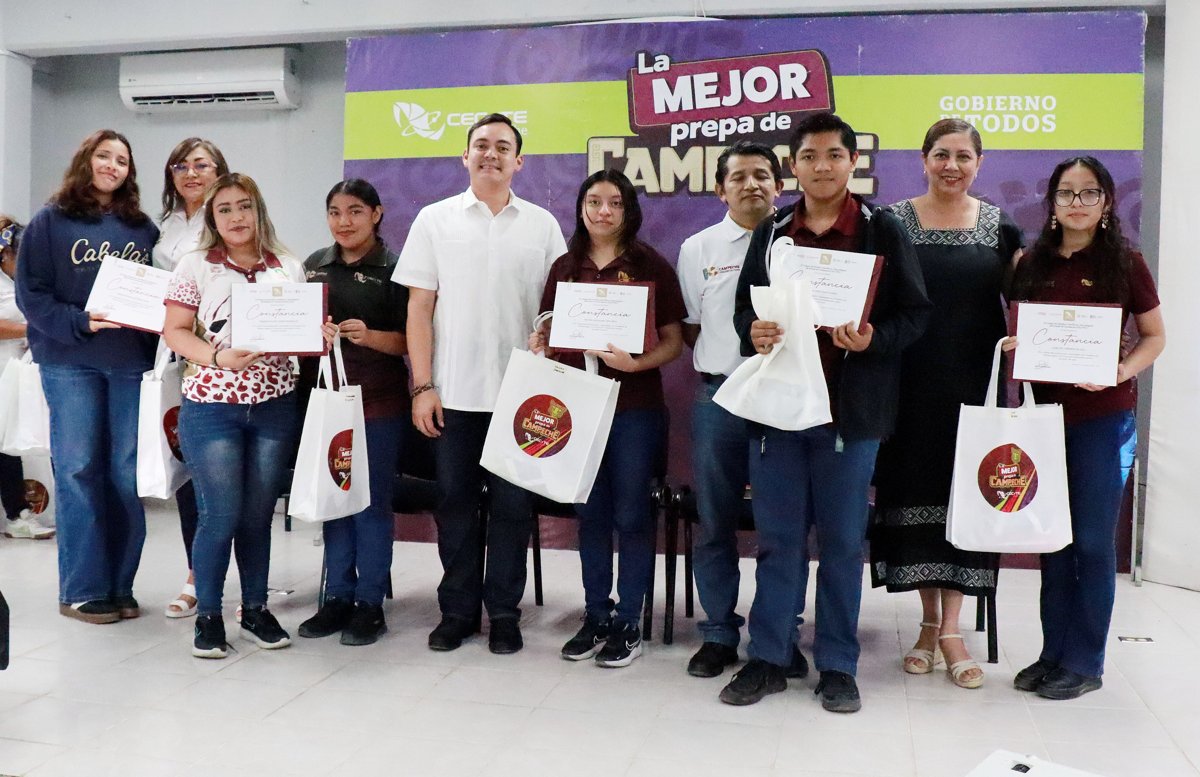 ENTREGA CECYTEC CONSTANCIAS DEL PROGRAMA LÍDERES CECYTEC
