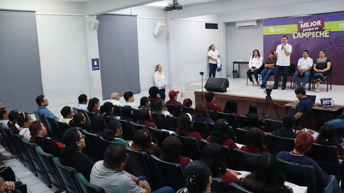 ENTREGA CECYTEC CONSTANCIAS DEL PROGRAMA LÍDERES CECYTEC