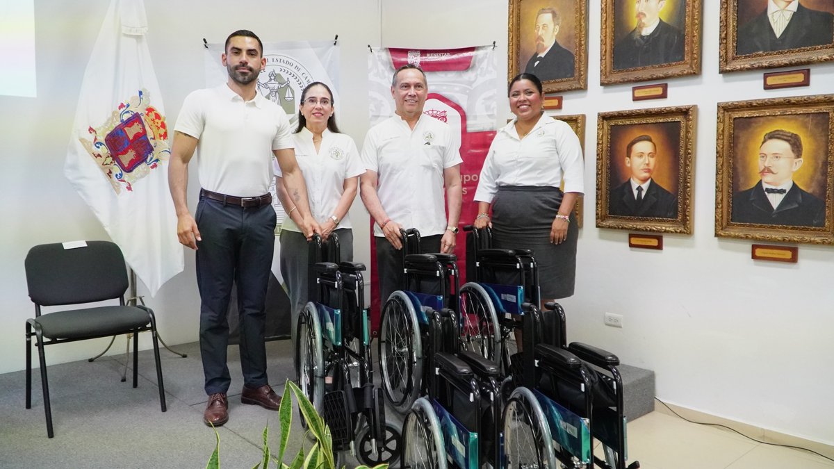 ENTREGAN SILLAS DE RUEDAS DEL PROGRAMA BIENESTAR PARA GRUPOS PRIORITARIOS AL PODER JUDICIAL