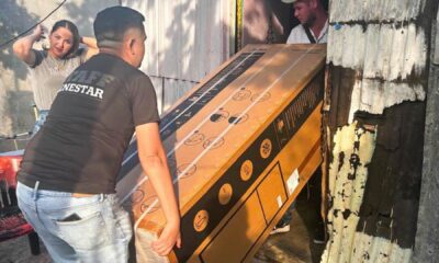 JEFAS DE FAMILIA DE ISLA AGUADA RECIBEN REFRIGERADORES