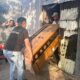 JEFAS DE FAMILIA DE ISLA AGUADA RECIBEN REFRIGERADORES