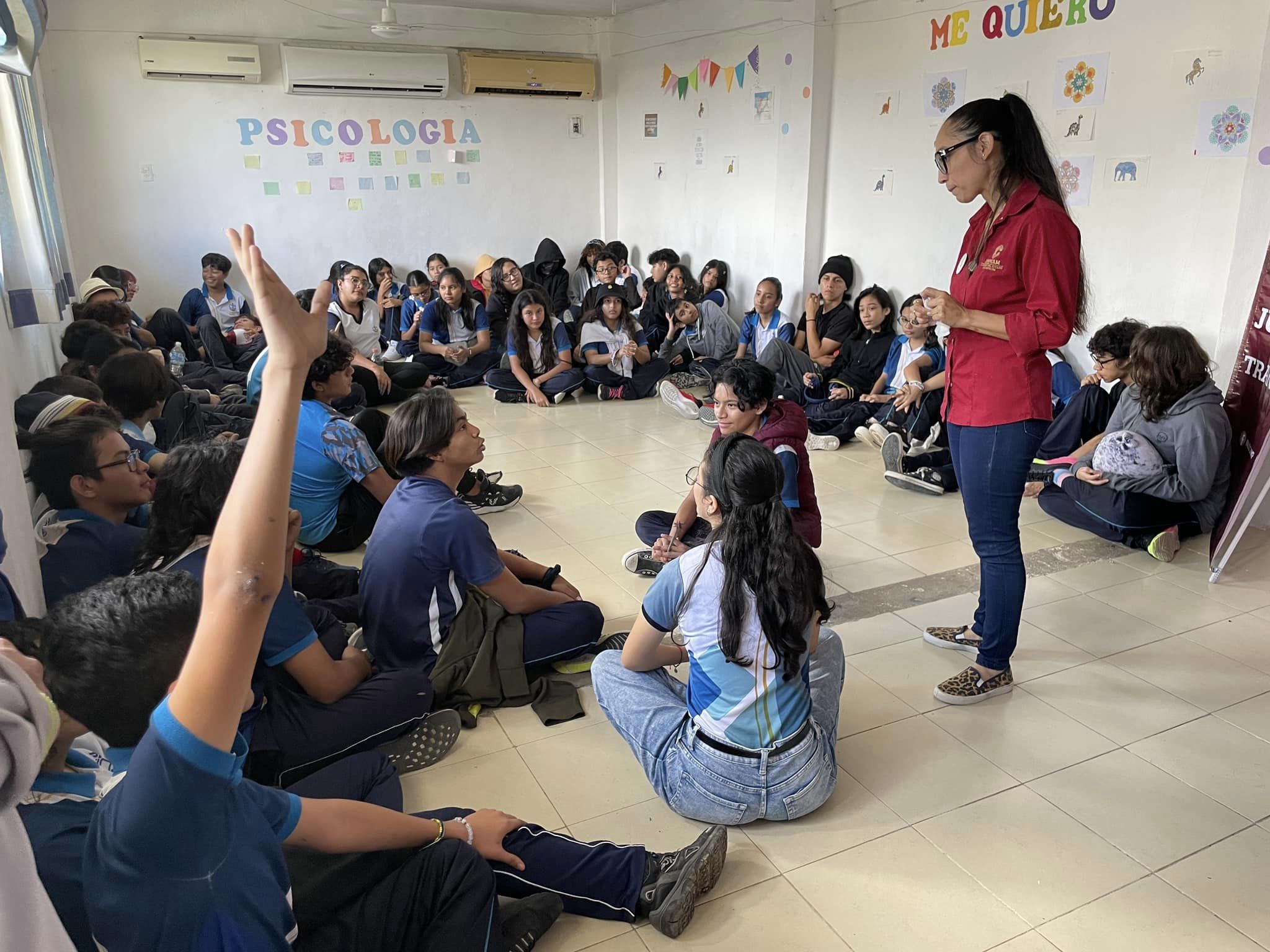 OFRECE CHARLA INJUCAM SOBRE ETS A ESTUDIANTES DE SECUNDARIA
