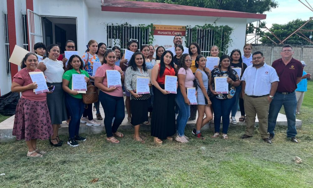 ICAT 03 PLANTEL ESCÁRCEGA HACE ENTREGA DE CONSTANCIAS POR TERMINO DE LOS CURSOS DEL CAMPO FORMATIVO IMAGEN Y BIENESTAR PERSONAL
