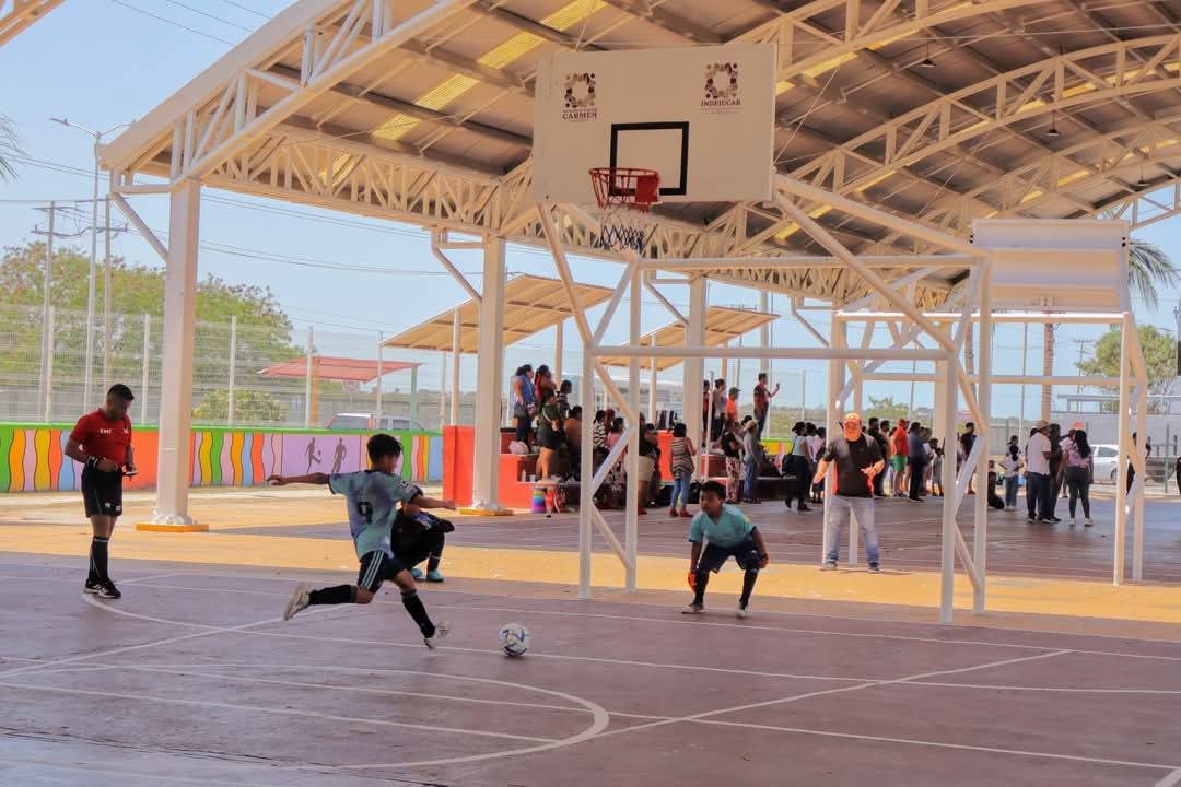 PARTICIPAN CUATRO MIL ALUMNOS EN TORNEO FOOTBALL FOR SCHOOLS