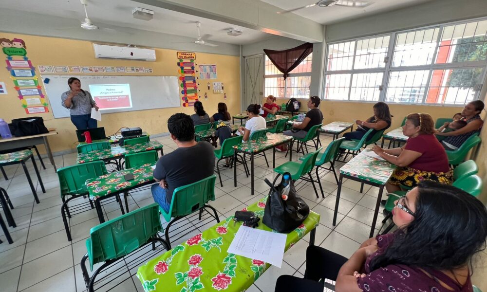 Participan 200 Padres De Familia En Taller Para Fortalecer Su Labor En El Ámbito Familiar