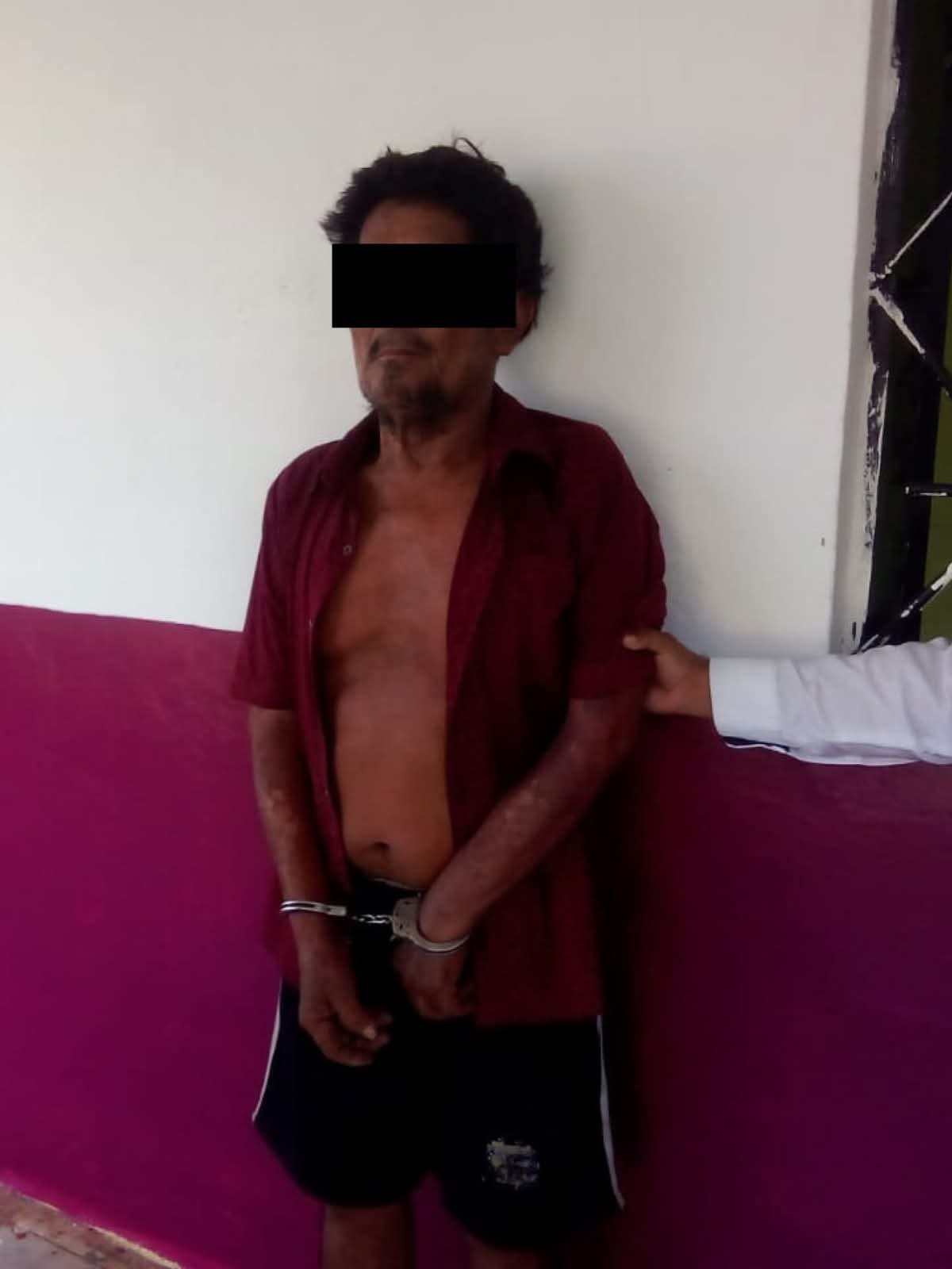 POLICÍA MUNICIPAL DE CANDELARIA ASEGURA A SUJETO