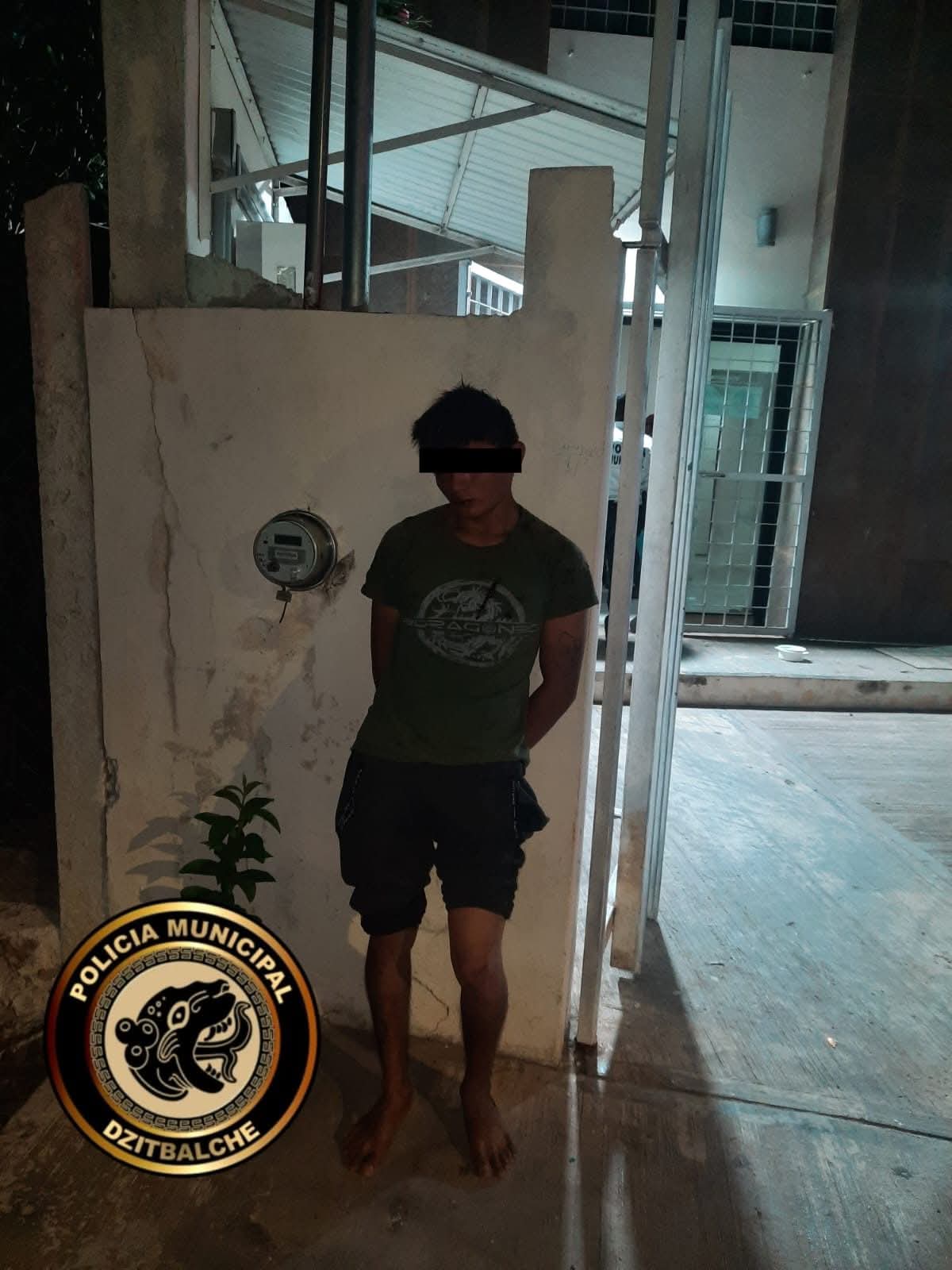 POLICÍA MUNICIPAL ASEGURA A DOS SUJETOS EN CALKINÍ