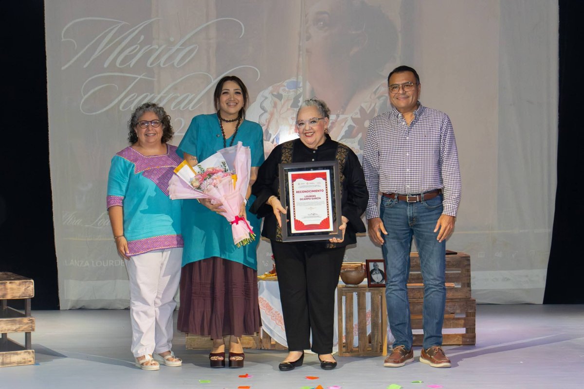 CAMPECHE CELEBRA EL DÍA MUNDIAL DEL TEATRO CON HOMENAJE A LA MAESTRA LOURDES OCAMPO GARCÍA