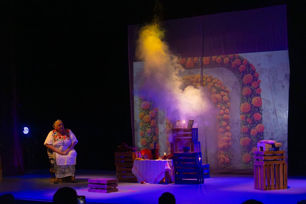 CAMPECHE CELEBRA EL DÍA MUNDIAL DEL TEATRO CON HOMENAJE A LA MAESTRA LOURDES OCAMPO GARCÍA