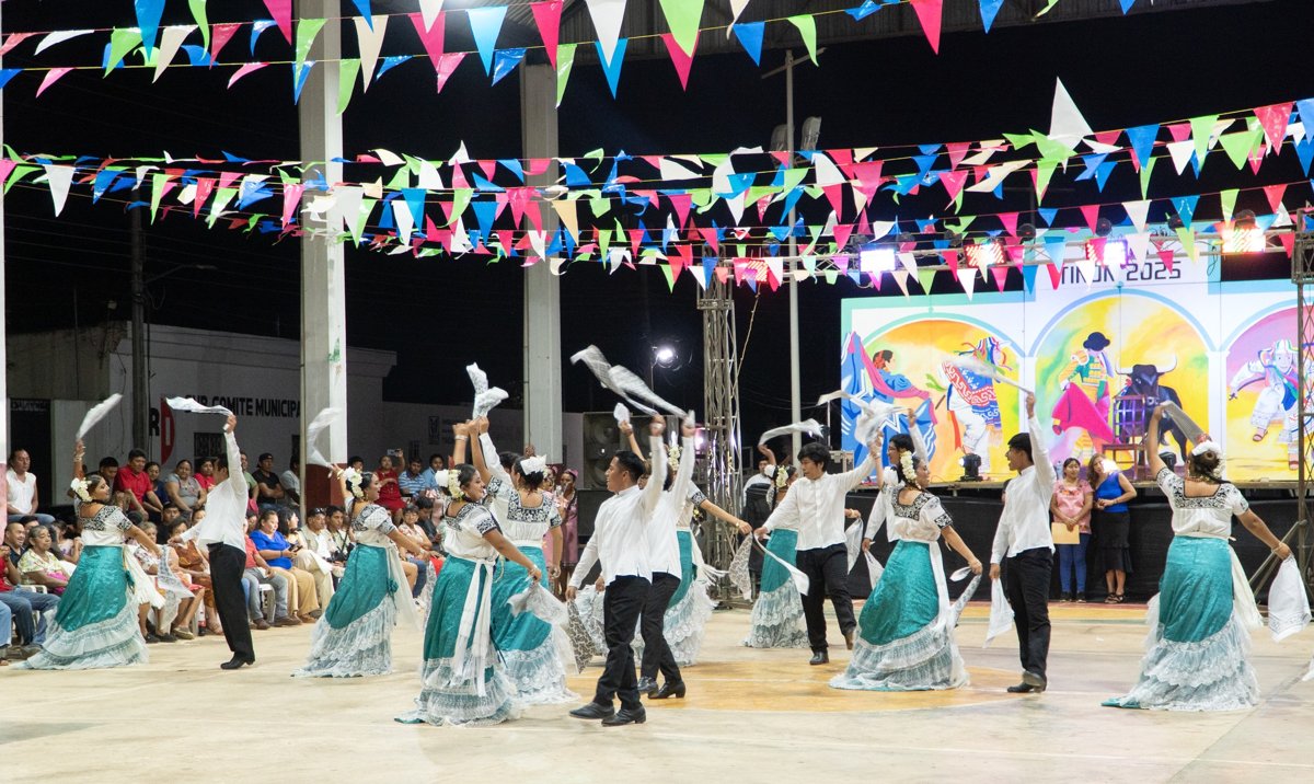 BAZAR ARTESANAL, ARTE Y CULTURA EN FERIA DE TINÚN 2025