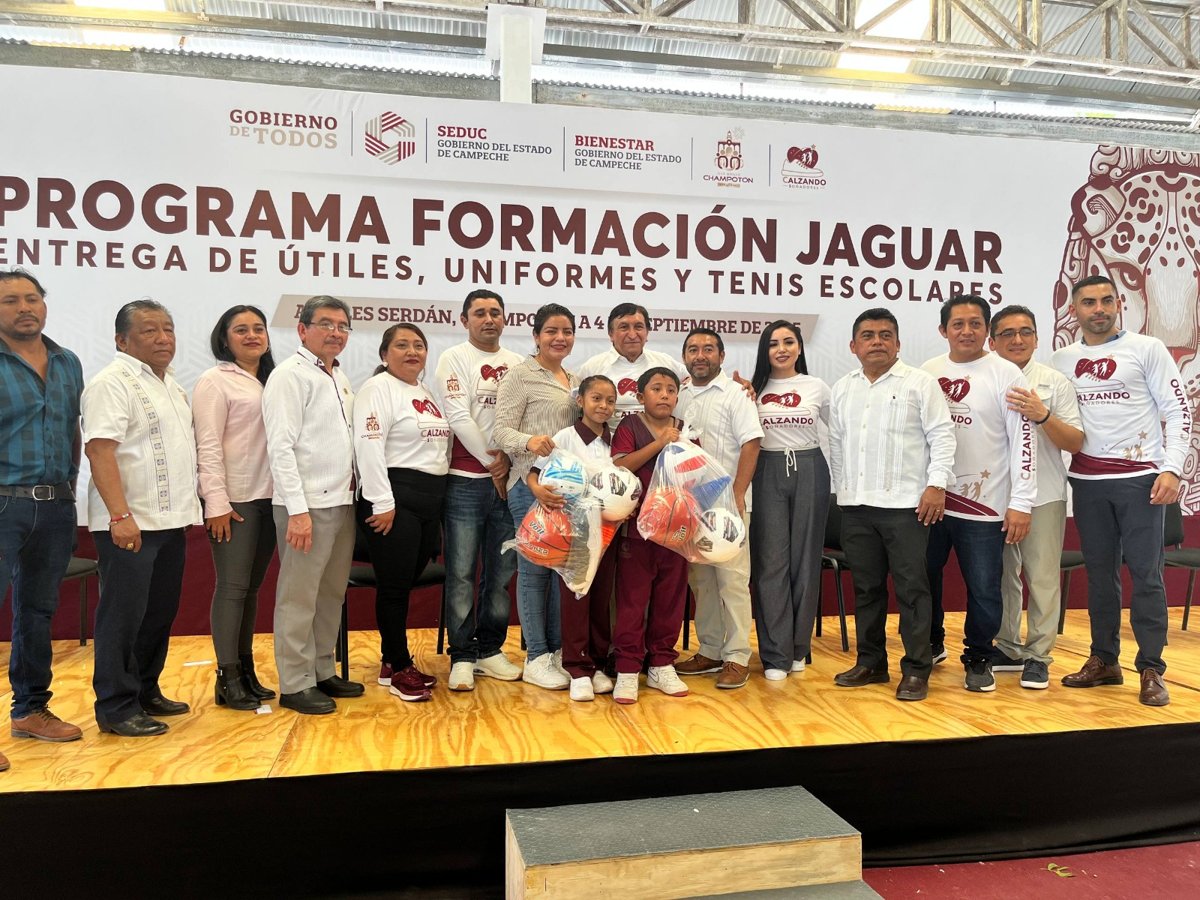 BIENESTAR CONTINÚA CON LA ENTREGA DE ÚTILES Y UNIFORMES JAGUAR