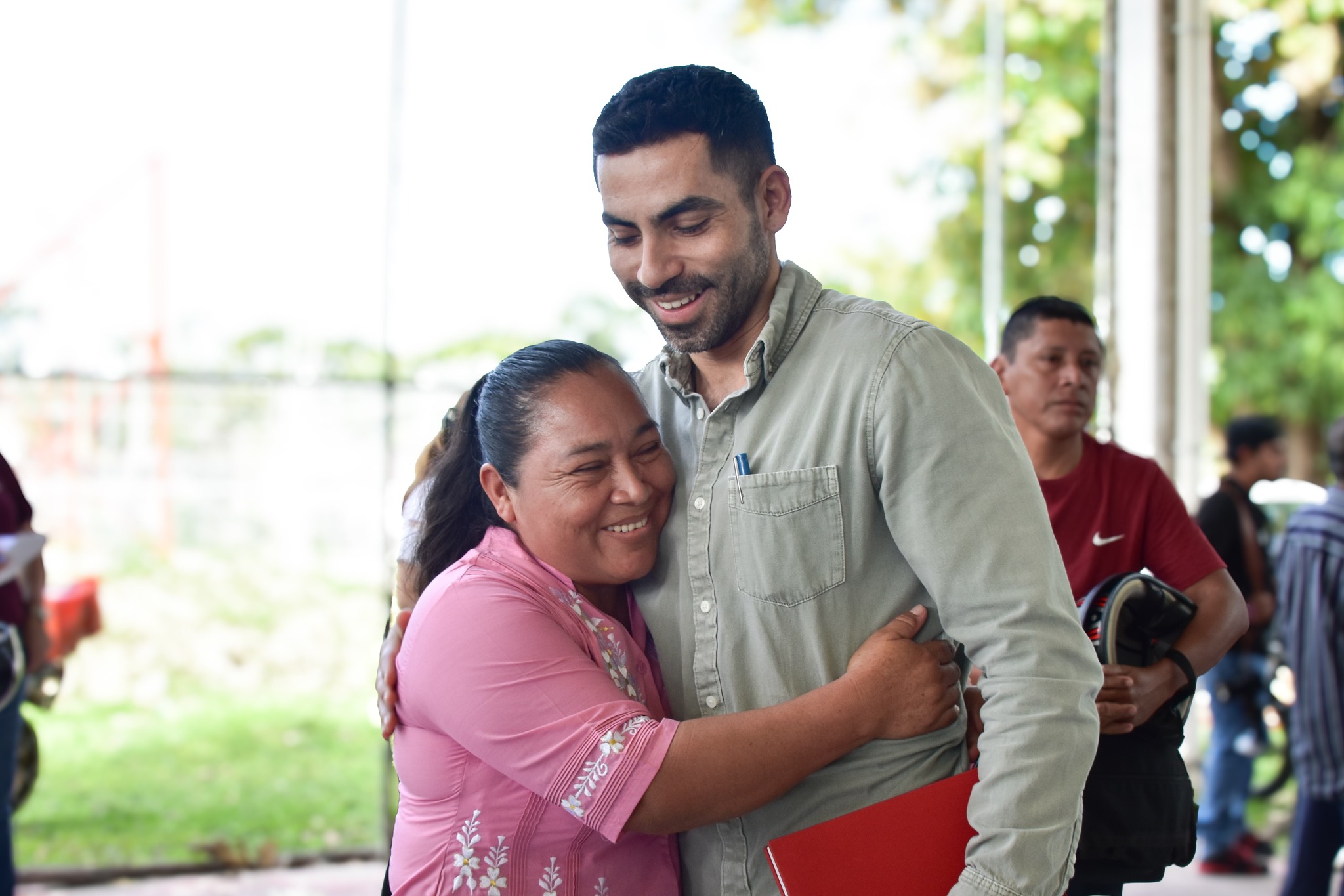 BIENESTAR ACERCA PROGRAMAS SOCIALES A FAMILIAS DE CANDELARIA