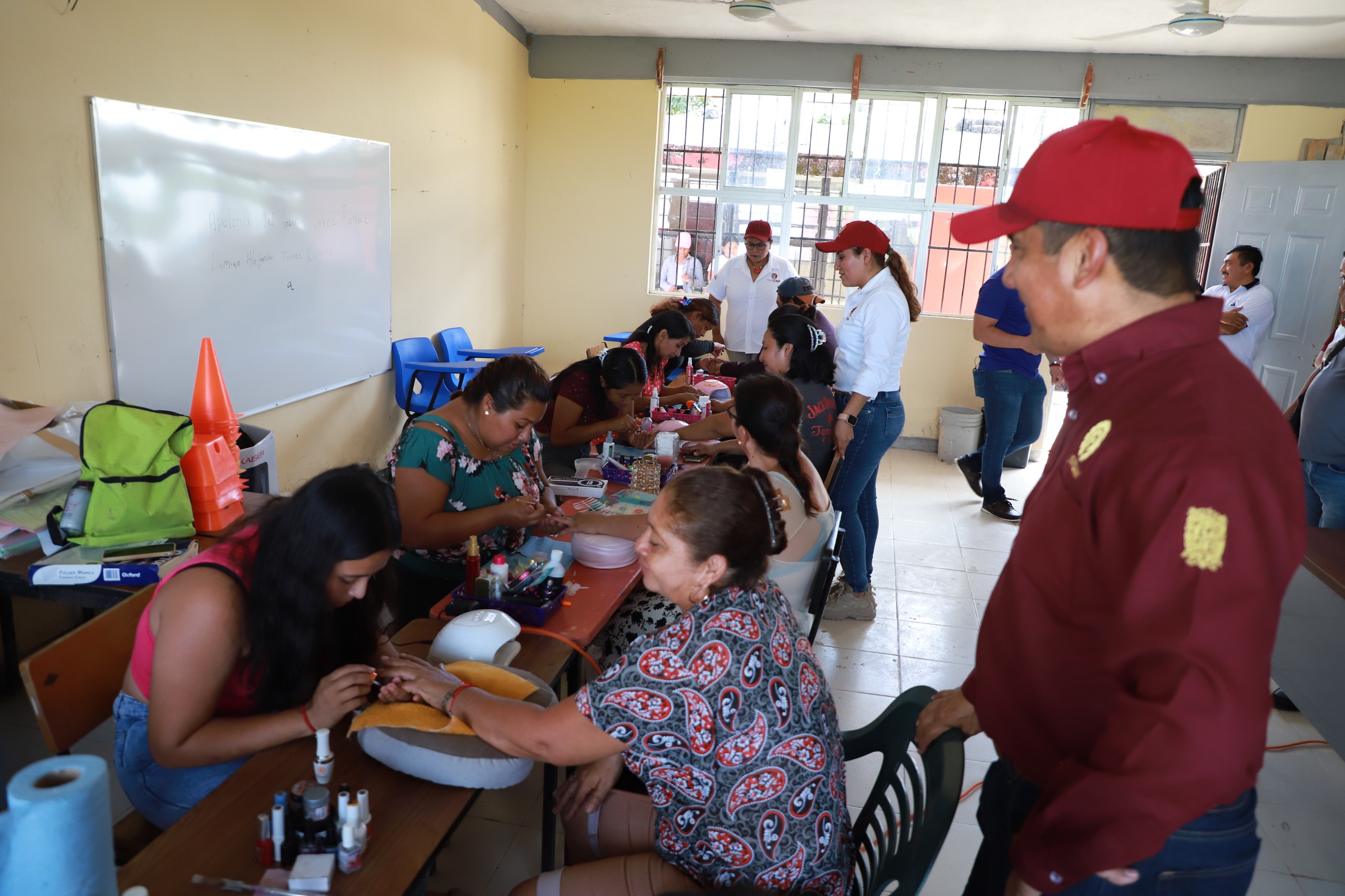 ICAT ACCIÓN MÓVIL REALIZA ENTREGA DE CONSTANCIAS A ALUMNOS DE LA COMUNIDAD “LAGÓN DULCE” QUE FINALIZARON EXITOSAMENTE CURSOS DE CAPACITACIÓN