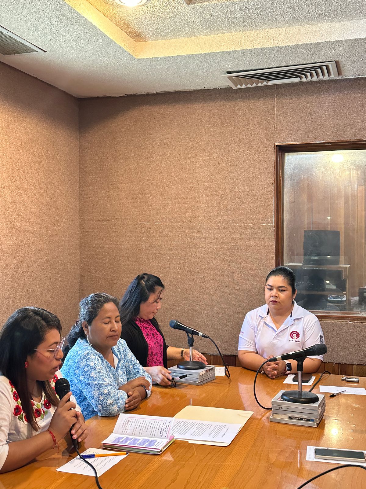 "PARTICIPACIÓN DEL ICAT PLANTEL XPUJIL EN PROGRAMA DE RADIO"