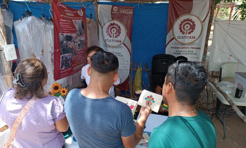ICAT ACCIÓN MOVIL TENABO REALIZA PROMOCIÓN Y DIFUSIÓN DE CURSOS DURANTE SU PARTICIPACIÓN EN LA FERIA ARTESANAL DEL MUNICIPIO