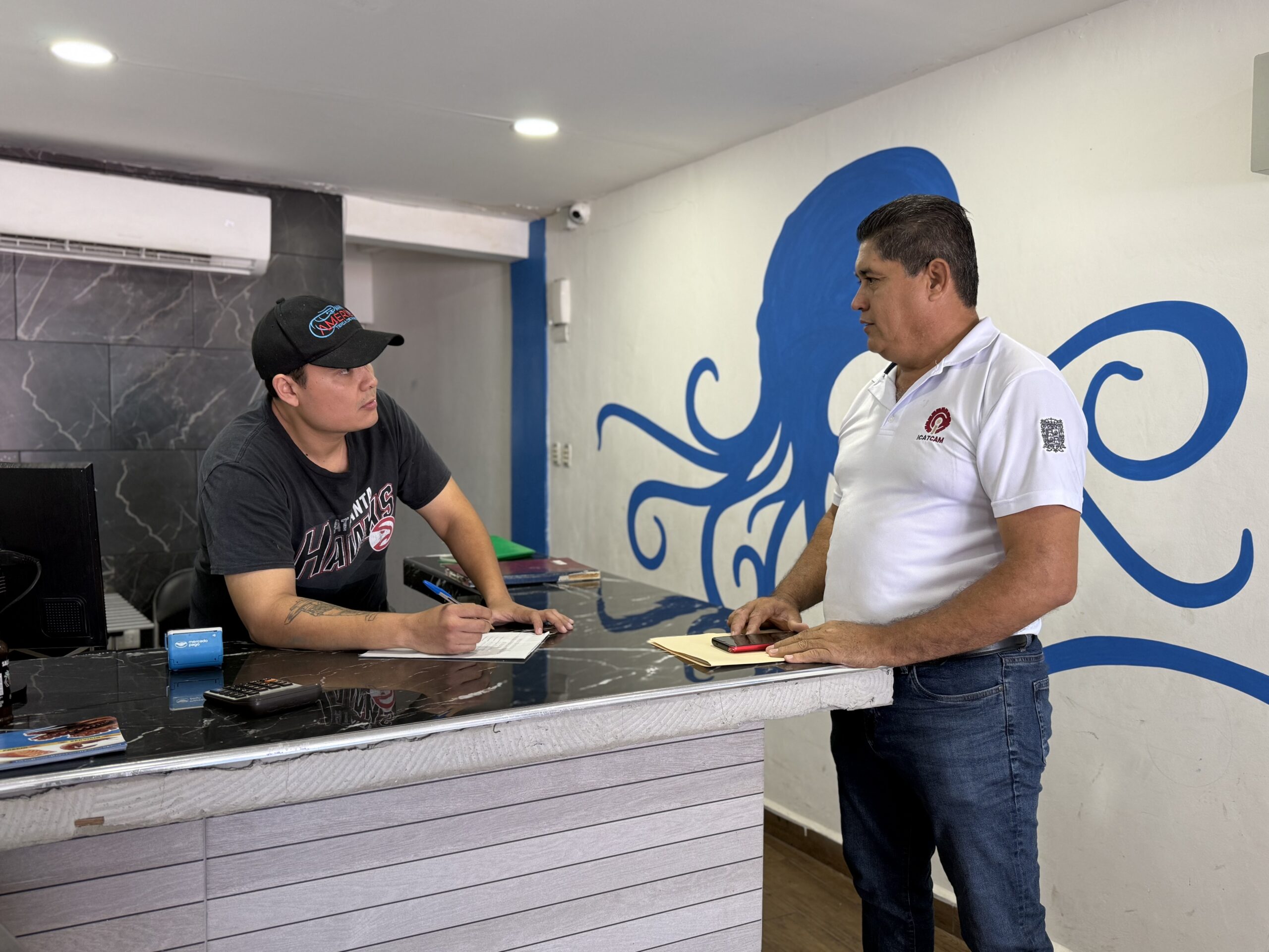 REALIZA JORNADA DE ENCUESTAS EL ICAT PLANTEL CHAMPOTÓN PARA IDENTIFICAR NECESIDADES DE CAPACITACIÓN EN EL ÁMBITO LABORAL