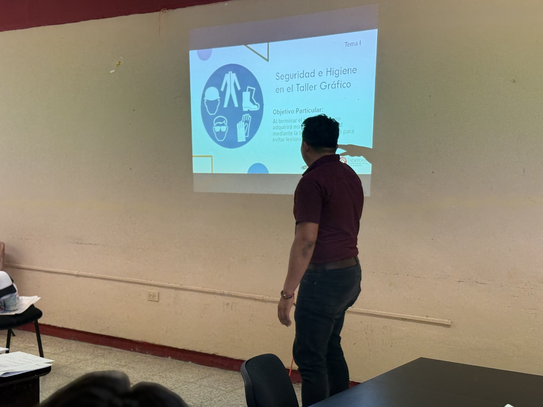 ARRANCA EL NUEVO CURSO “SUBLIMACIÓN DE ARTÍCULOS PROMOCIONALES” EN EL ICAT PLANTEL CHAMPOTÓN