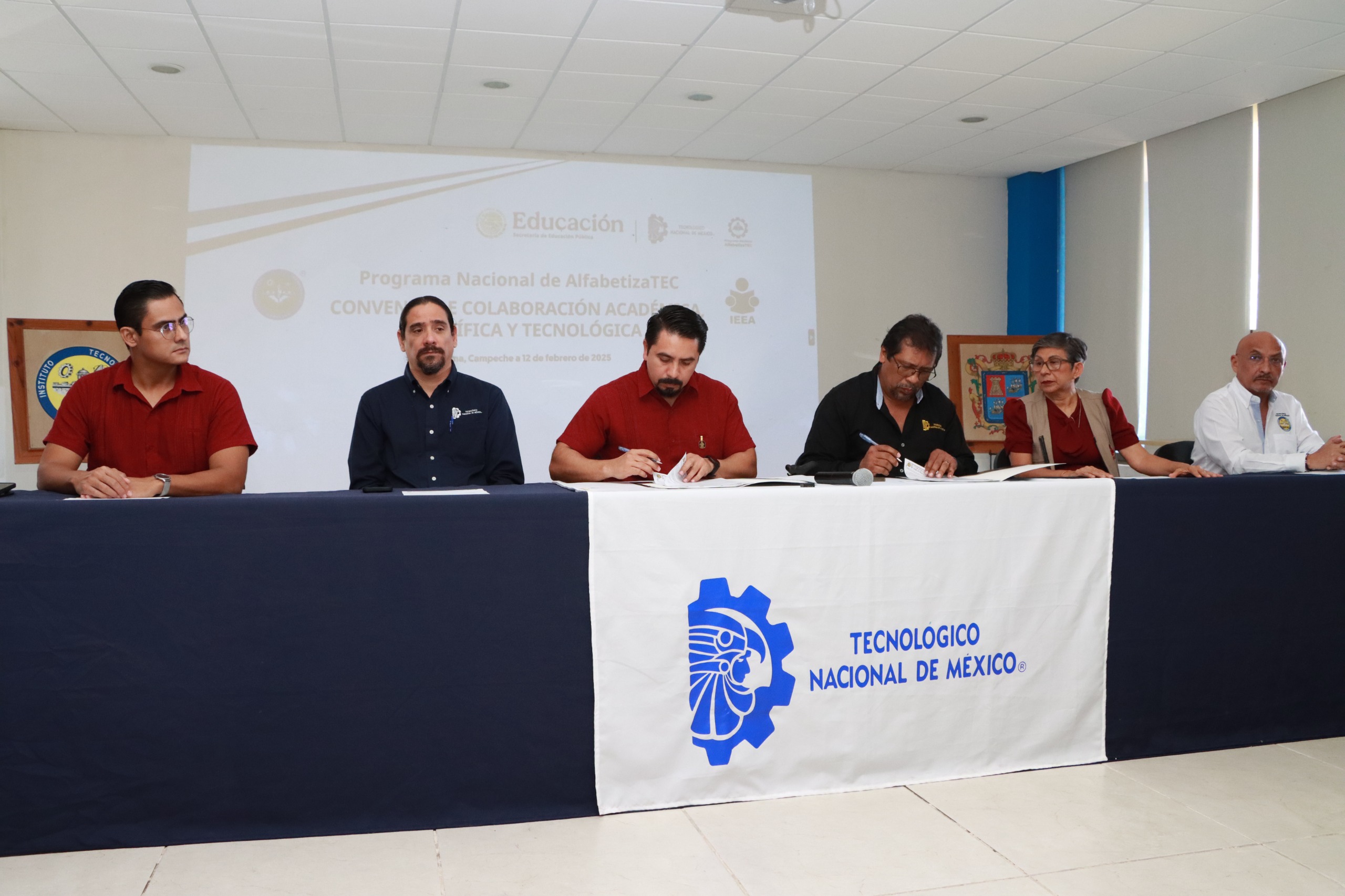 IEEA FIRMA CONVENIO CON TECNOLÓGICO DE CAMPECHE POR LA ALFABETIZACIÓN