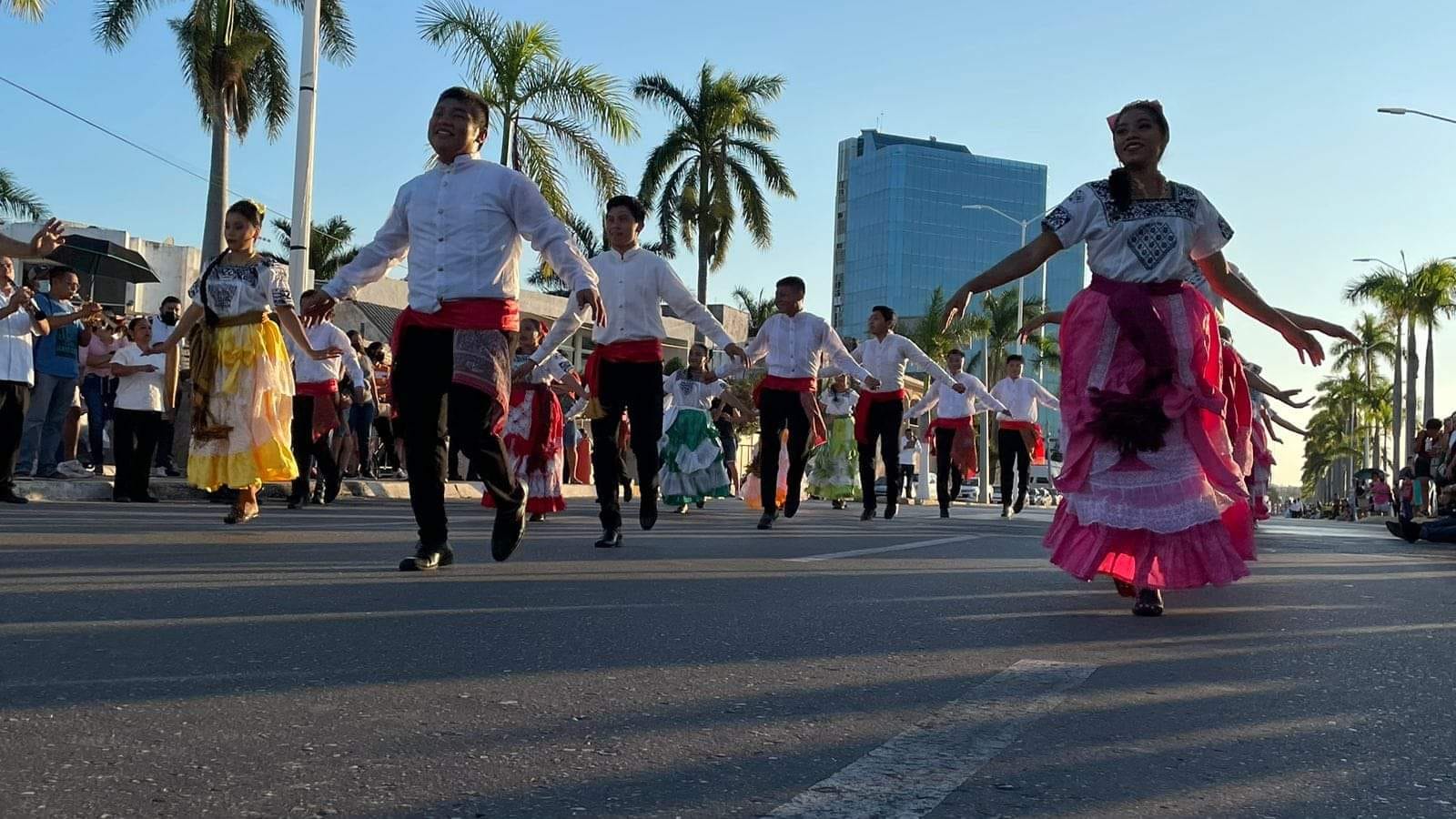 ALISTA SEDUC MAGNO DESFILE “CELEBREMOS CAMPECHE” , ASÍ COMO EL FESTIVAL DEL PALMAR Y EL SARAO