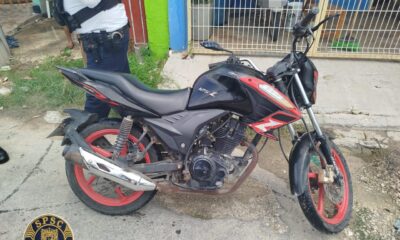 SPSC RECUPERA MOTOCICLETA CON REPORTE DE ROBO EN LA CAPITAL DEL ESTADO