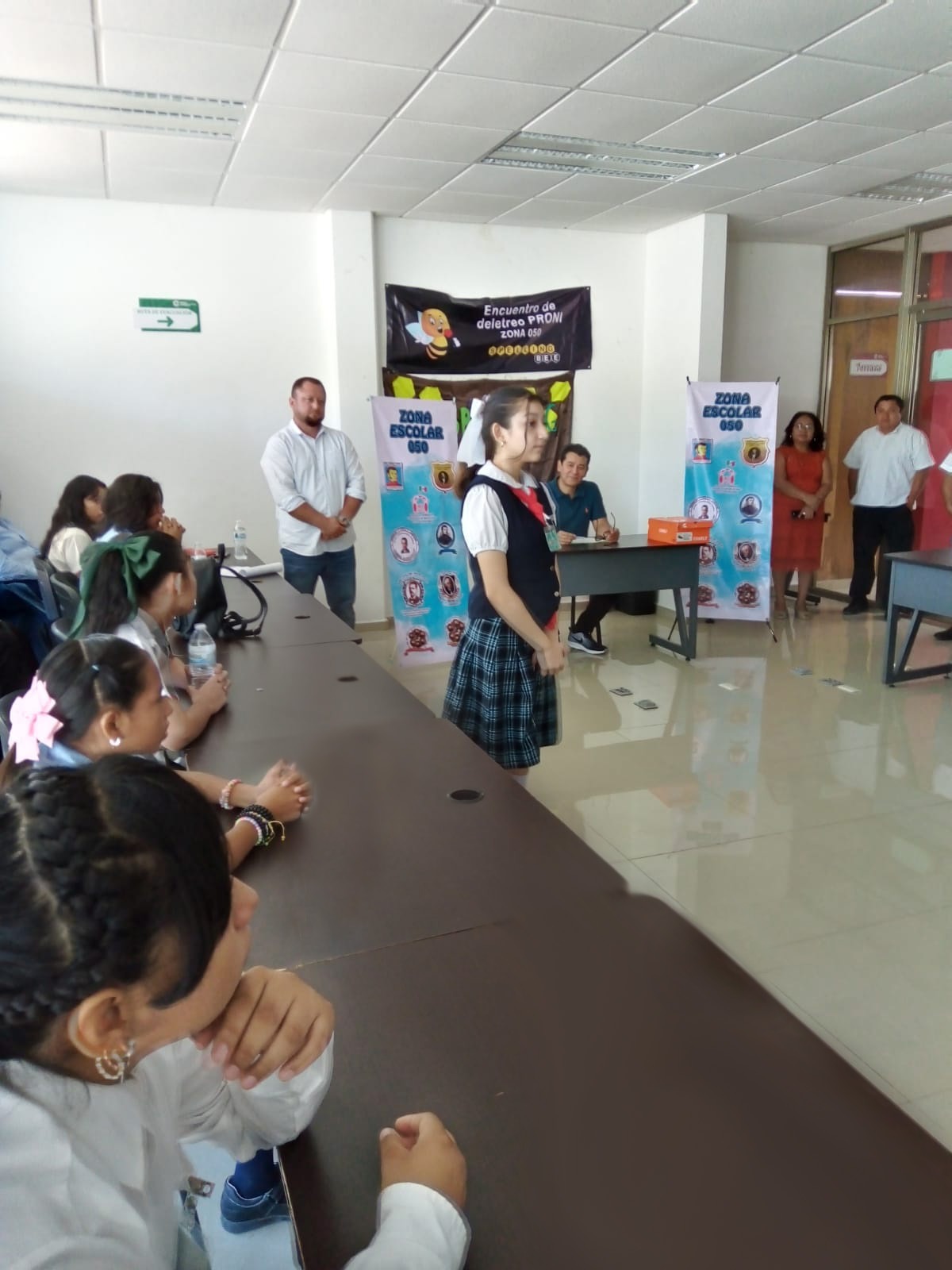 REFUERZAN ALUMNOS SUS CONOCIMIENTOS DEL IDIOMA INGLÉS CON CONCURSO ESTATAL DE SPELLING BEE