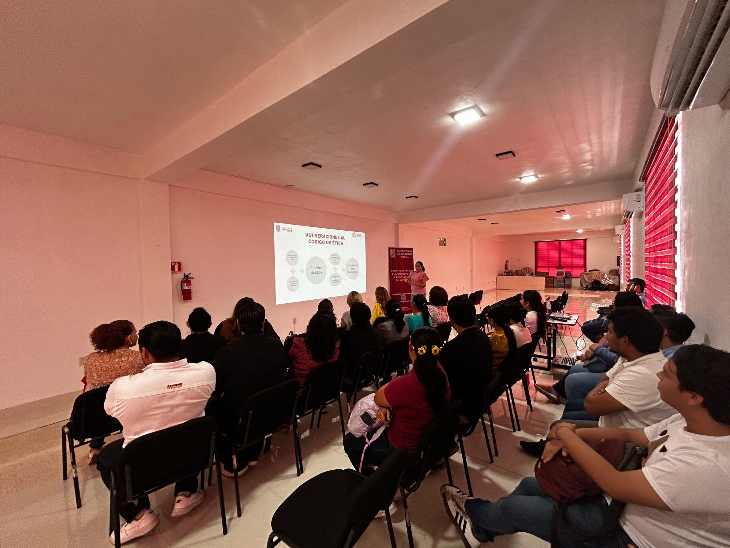 LA INTEGRIDAD COMO PILAR DEL SERVICIO PÚBLICO