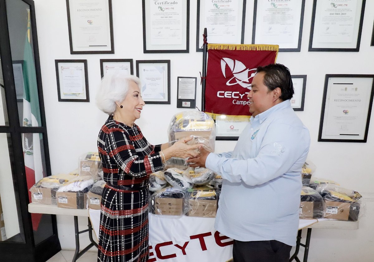 ENTREGA DE MATERIAL DE SEGURIDAD E HIGIENE A SINDICATOS DEL CECYTEC