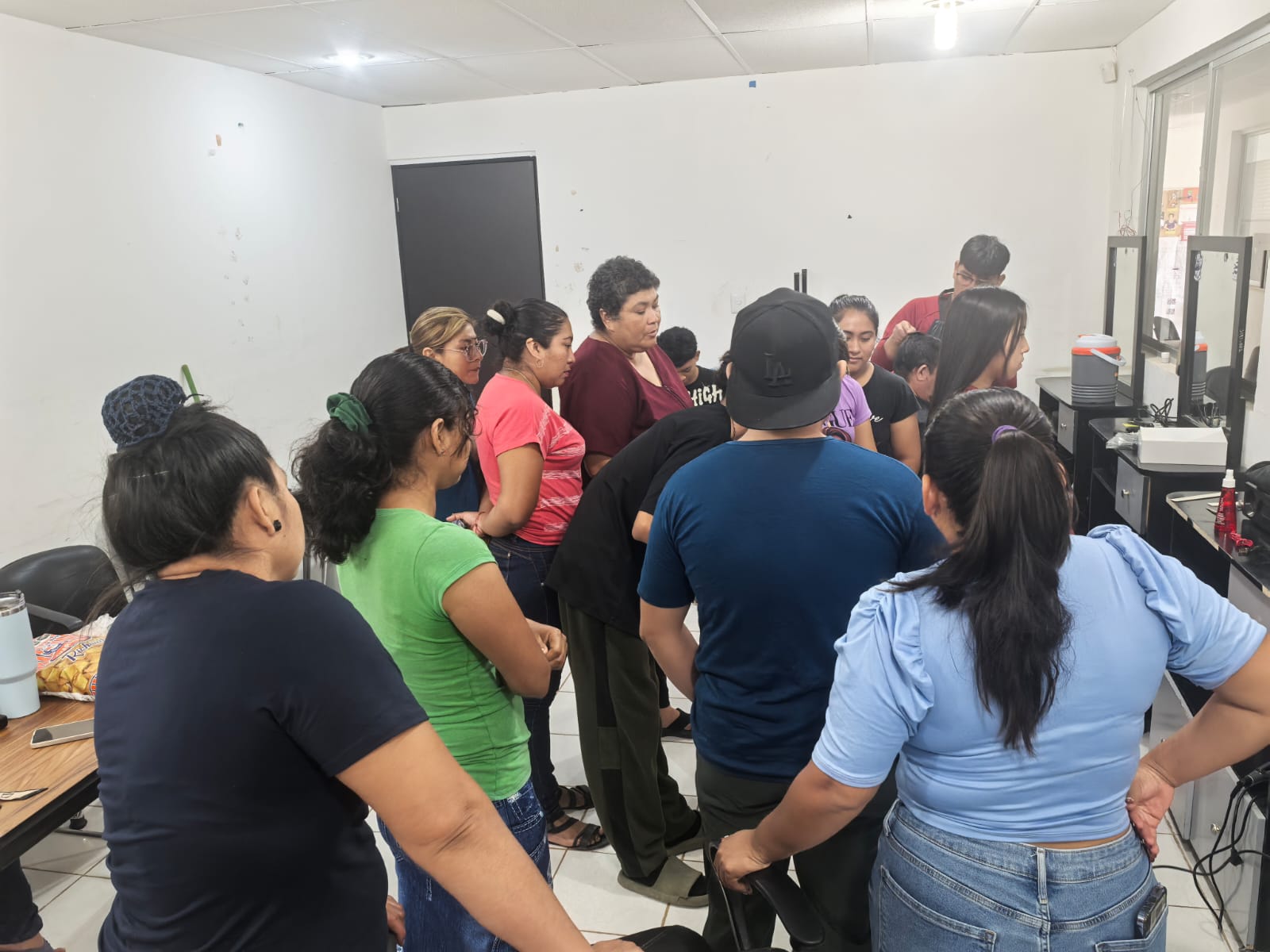 CURSOS DE CORTES DE CABELLO PARA DAMA, CABALLERO, NIÑA Y NIÑO EN EL ICAT ACCIÓN MÓVIL DE TENABO