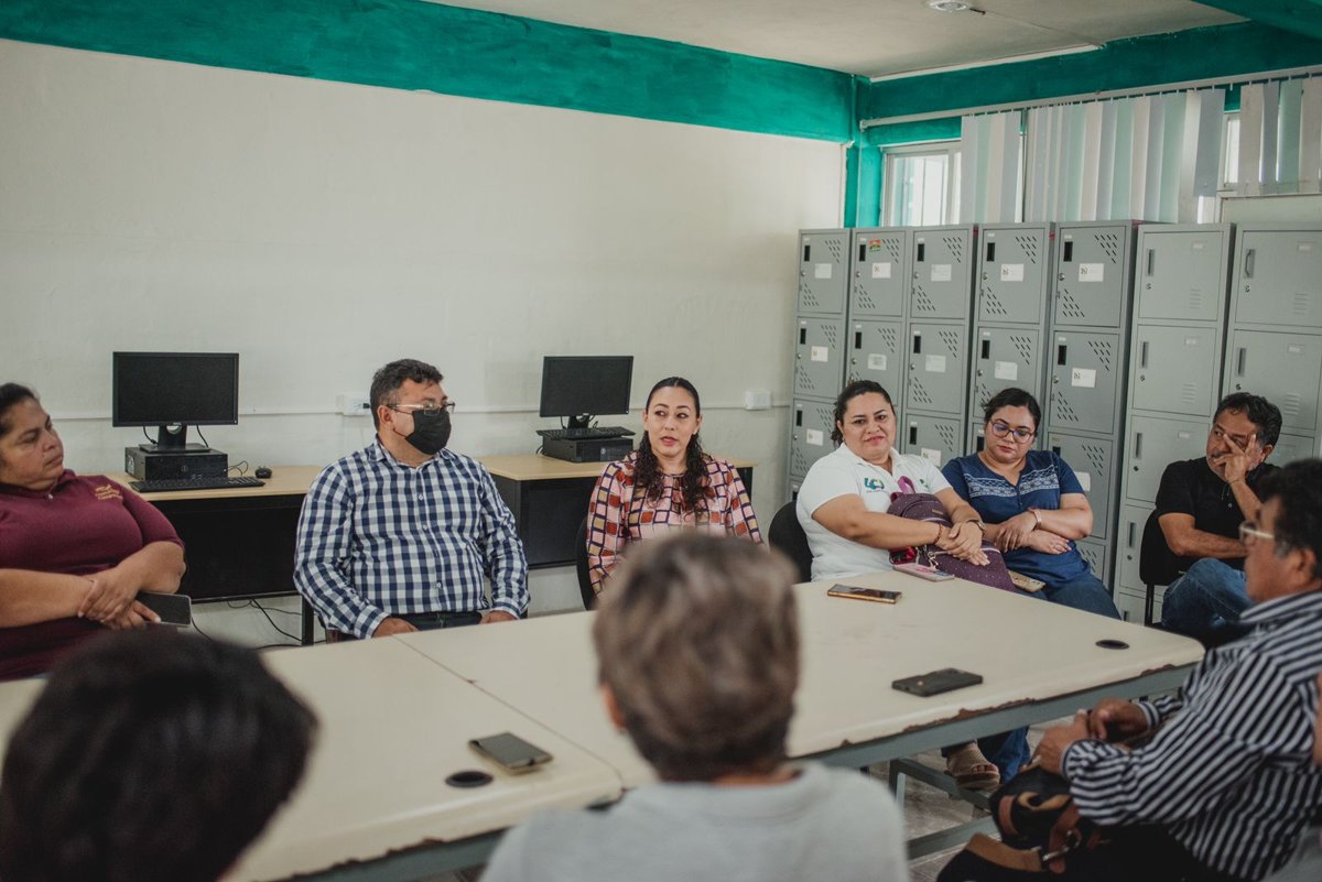 REHABILITACION SALA DE MAESTROS PLANTEL CAMPECHE