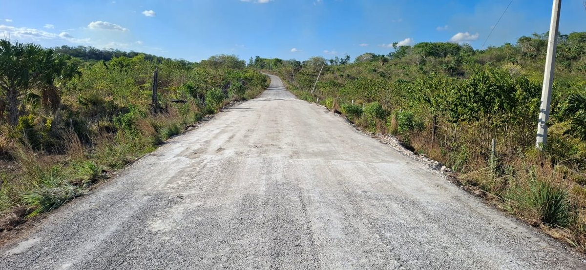 RECONSTRUCCIÓN DE CAMINO EN TRAMOS AISLADOS: EL DESENGAÑO – CARLOS SANSORES PÉREZ, CANDELARIA