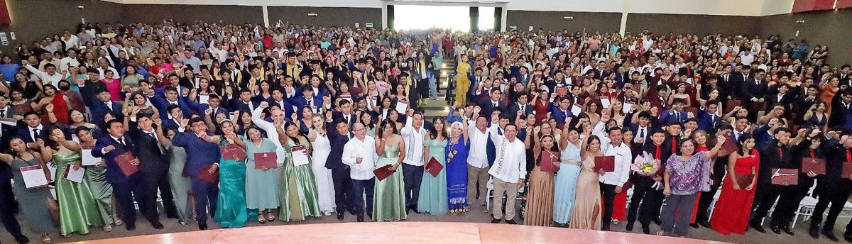 SE GRADUAN 261 JÓVENES DEL CECYTEC, PLANTEL POMUCH