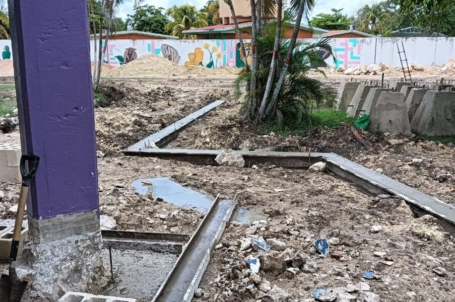 AVANCE EN LA RECONSTRUCCIÓN DE PARQUE EN LA LOCALIDAD DE MAMANTEL, CARMEN