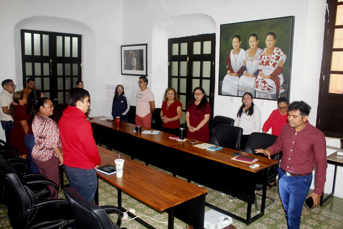 CAMPECHE IMPULSA EL USO DEL LENGUAJE INCLUYENTE EN EL SERVICIO PÚBLICO