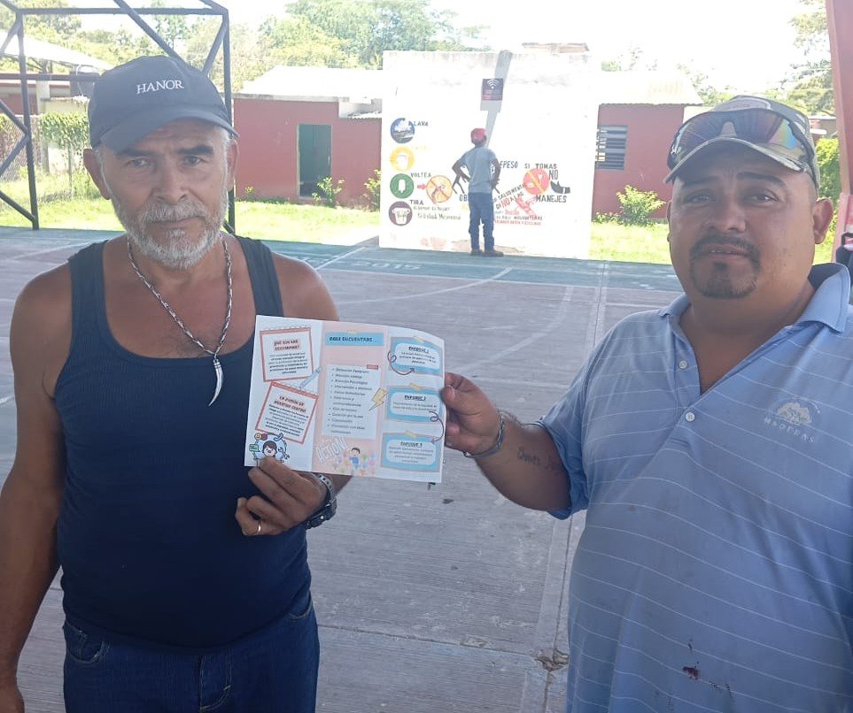 ORIENTA CECOSAMA A COMUNIDADES Y ESCUELAS SOBRE ADICCIONES Y SUICIDIO