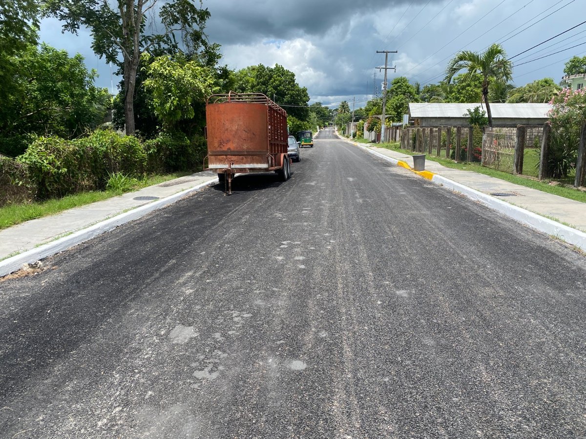 PAVIMENTACIÓN Y MANTENIMIENTO DE DIVERSAS CALLES EN CANDELARIA