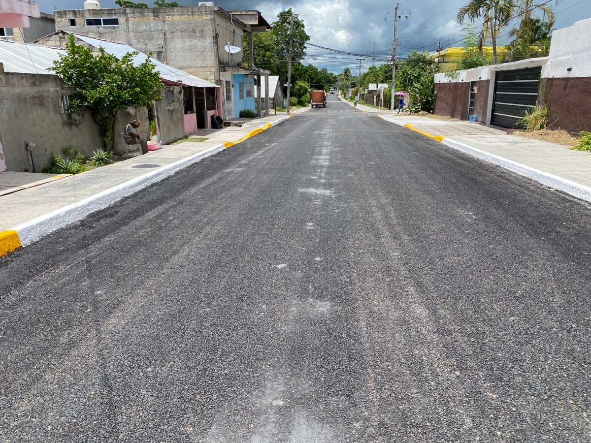PAVIMENTACIÓN Y MANTENIMIENTO DE DIVERSAS CALLES EN CANDELARIA
