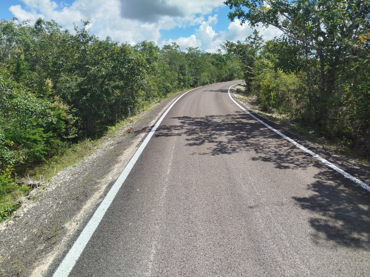 RECONSTRUCCIÓN DEL CAMINO MANUEL CRESCENCIO REJÓN – NUEVO PARAÍSO (TRAMOS AISLADOS), EN EL MUNICIPIO DE CALAKMUL
