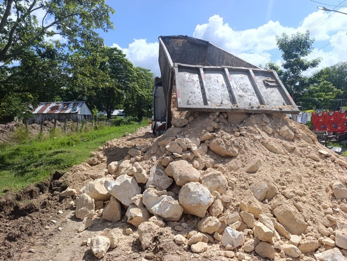 PAVIMENTACIÓN Y MANTENIMIENTO DE DIVERSAS CALLES EN LA LOCALIDAD DE AGUACATAL, MUNICIPIO DE CARMEN