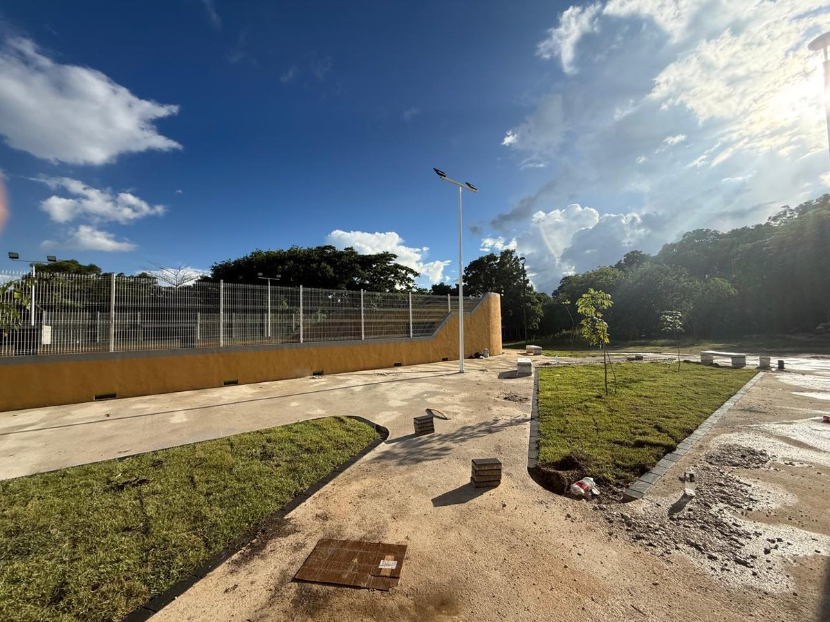 CONSTRUCCIÓN DE LA CANCHA DE FÚTBOL RÁPIDO CON PASTO SINTÉTICO EN LA LOCALIDAD DE CARRILLO PUERTO, MUNICIPIO DE CHAMPOTÓN