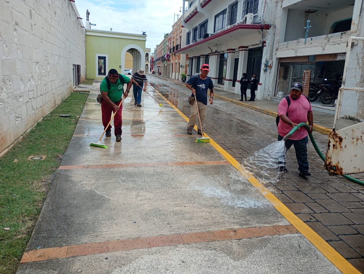 LIMPIEZA EN EL CENTRO HISTÓRICO