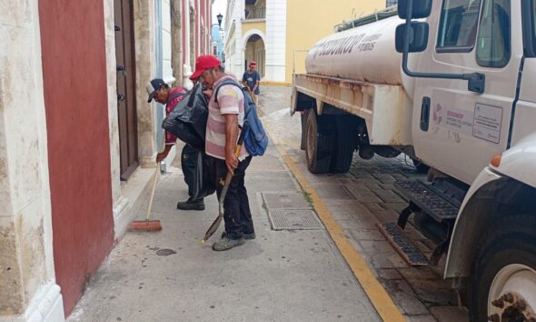 LIMPIEZA EN EL CENTRO HISTÓRICO