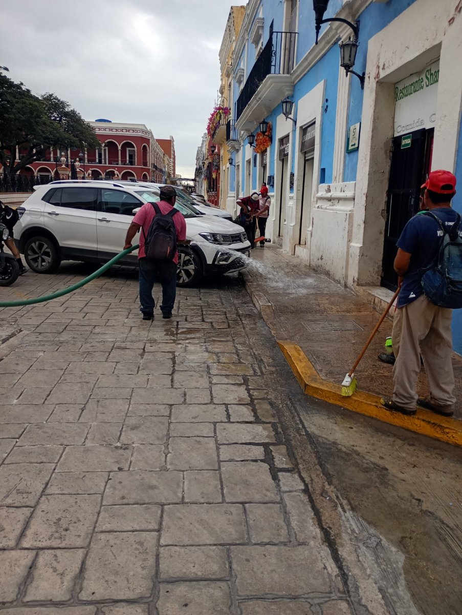 LIMPIEZA EN EL CENTRO HISTÓRICO