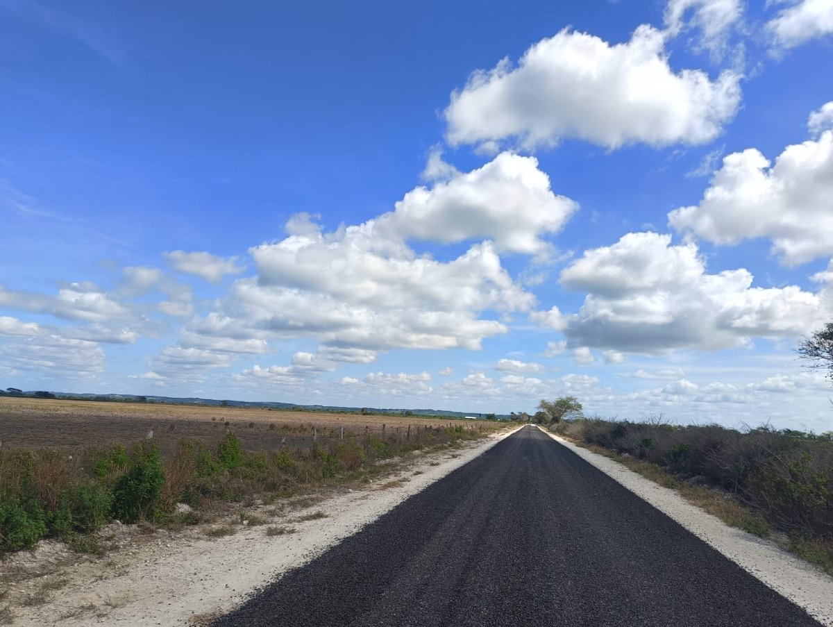 AVANCE DE MANTENIMIENTO DEL CAMINO SAN ANTONIO YACASAY-CARLOS SALINAS DE GORTARI, CHAMPOTÓN