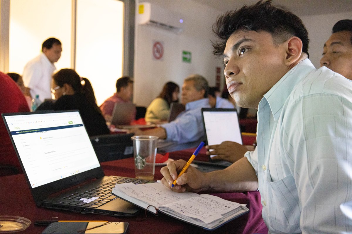 CAPACITAN A FUNCIONARIOS MUNICIPALES PARA FORTALECER LA CORRECTA IMPLEMENTACIÓN DE LOS POEL