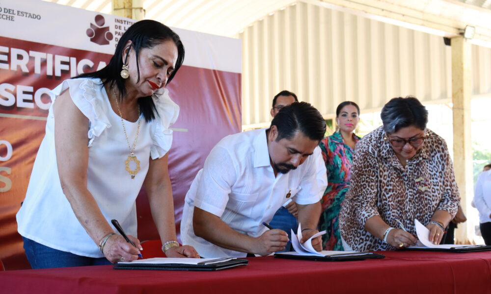 DIRECTOR GENERAL DEL IEEA, FIRMÓ CONVENIO DE COLABORACIÓN CON EL DIF MUNICIPAL CARMEN